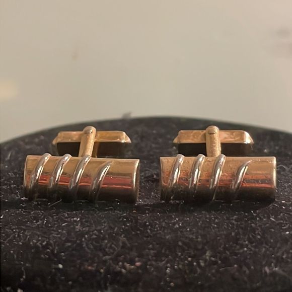 Vintage-1940s-Art Deco Swank gold plated 3D design rectangular toggle cuff links - Picture 4 of 15
